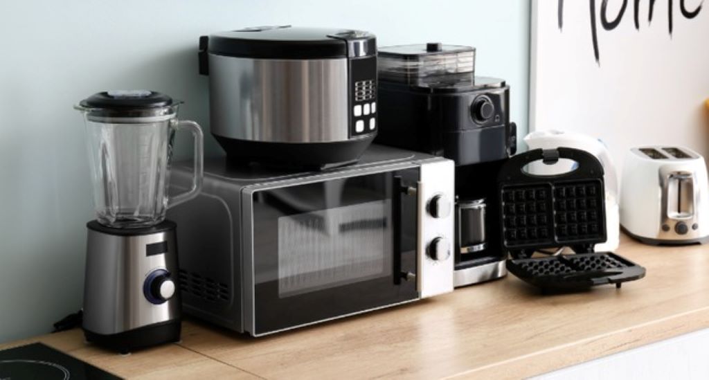 Beyond the Blender: Thoughtful Wedding Gifts for the Experienced Couple
