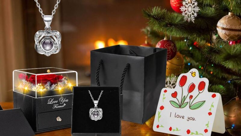 The Unforgettable Gift: Why This Preserved Rose and Necklace Is Pure Magic