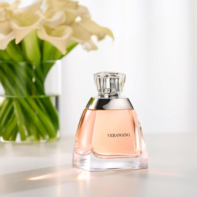 Vera Wang Eau de Parfum, decide on delicate floral notes