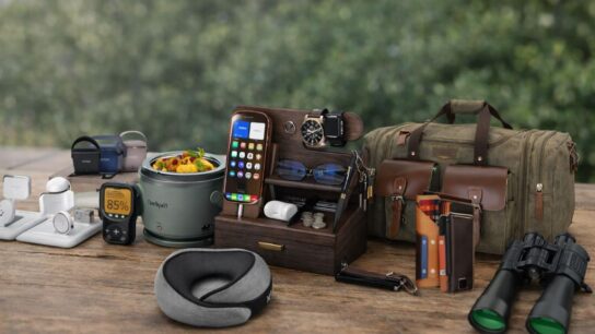 Best Gifts for Travelers Men Essentials