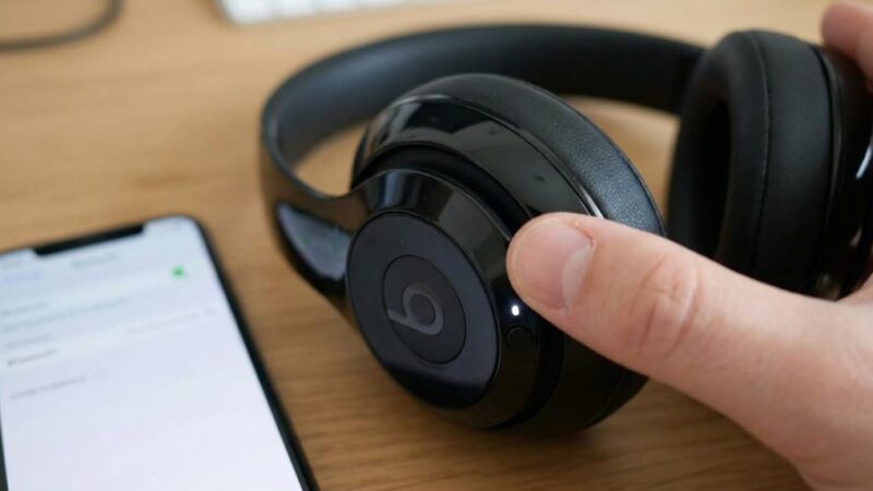 How to Pair and Troubleshoot Your Headphone by Dre Beats