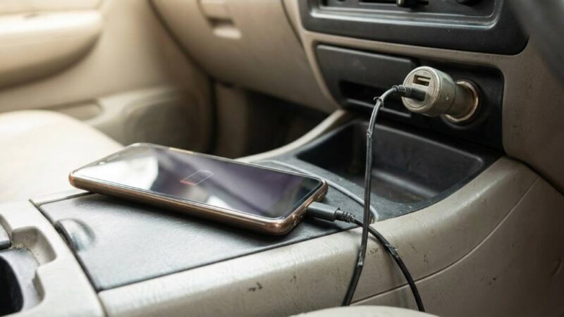 Fast charging smartphone using a modern car charger