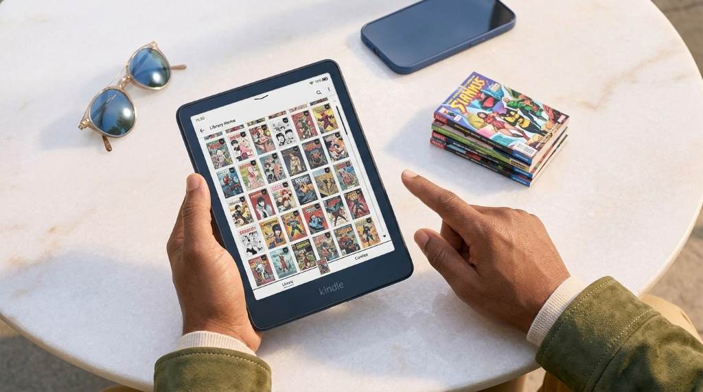 Amazon Kindle Colorsoft 16GB beside a coffee mug