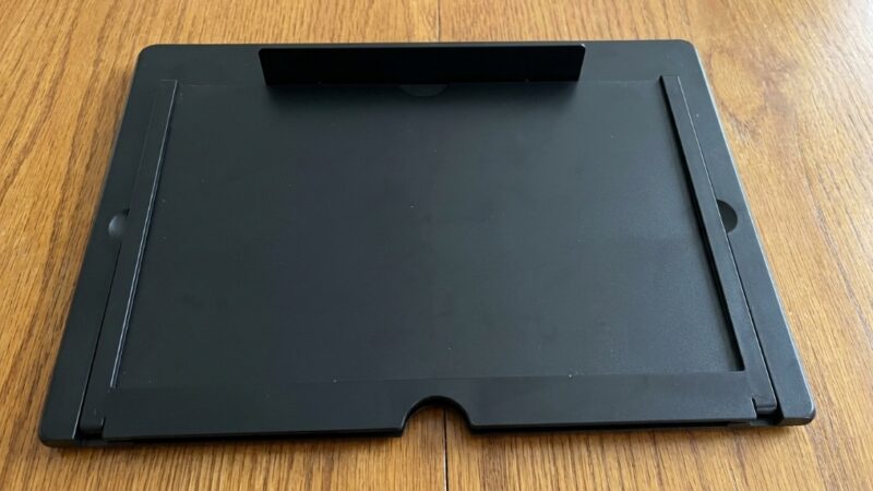 JAR OCO magnetic case aligned with iPhone 13 camera cutout